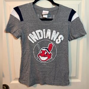 Kipnis Cleveland Indians Guardians Woman’s V Neck T-Shirt Gray Small